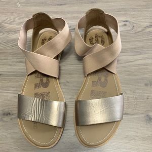 Sorel Ella sandal size 8.5 Women’s